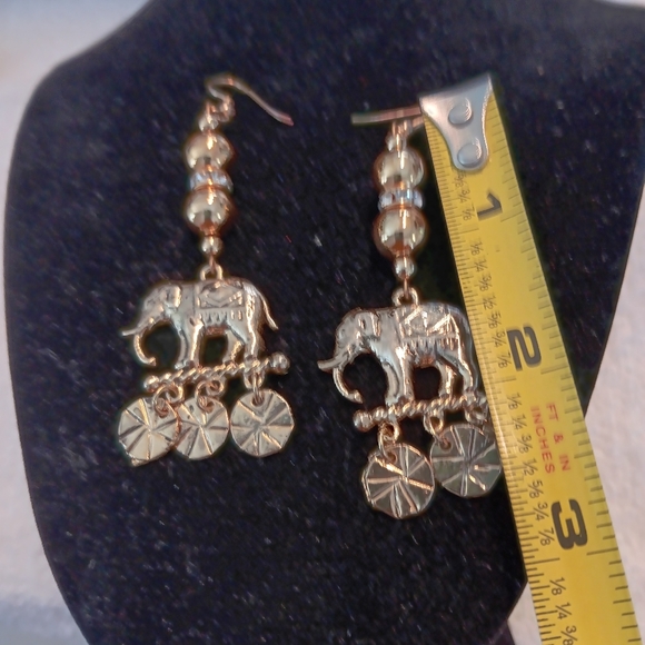 Vintage Fashion earrings - Picture 2 of 2